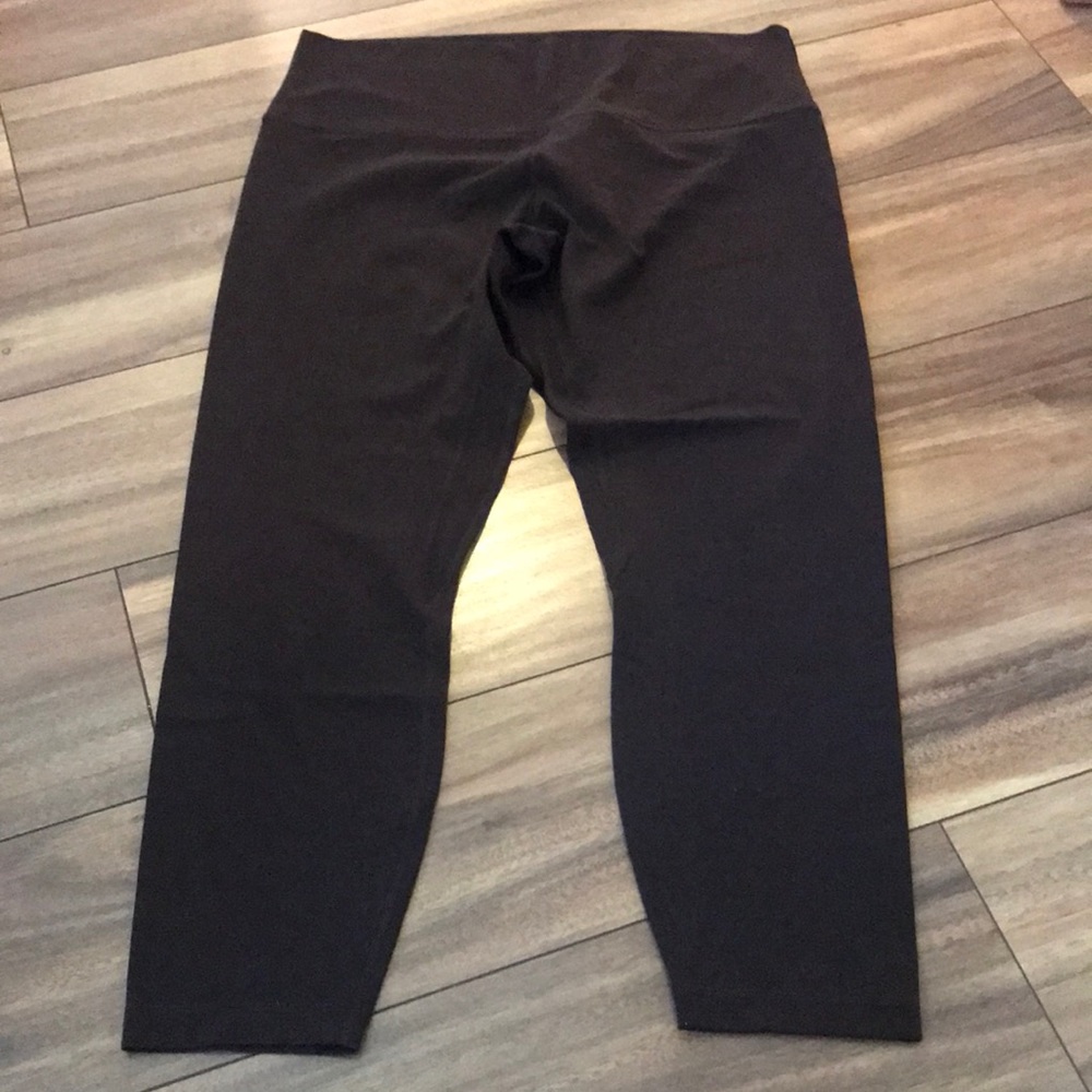 Brown lululemon crop leggings amazing condition 14